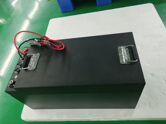 Хорошая цена 51.2V 230Ah Карта для гольфа LiFePO4 Литийная батарея с умным BMS 11.8KWH 48V онлайн