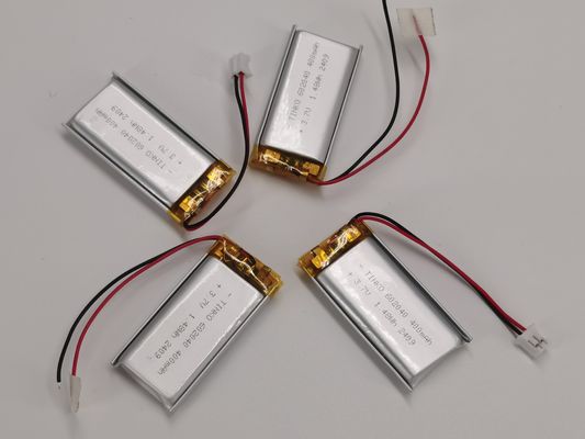 Хорошая цена Настройка 3.7В литий полимерный аккумулятор 602040 400mAh Для электрических игрушек Пакет батареи онлайн